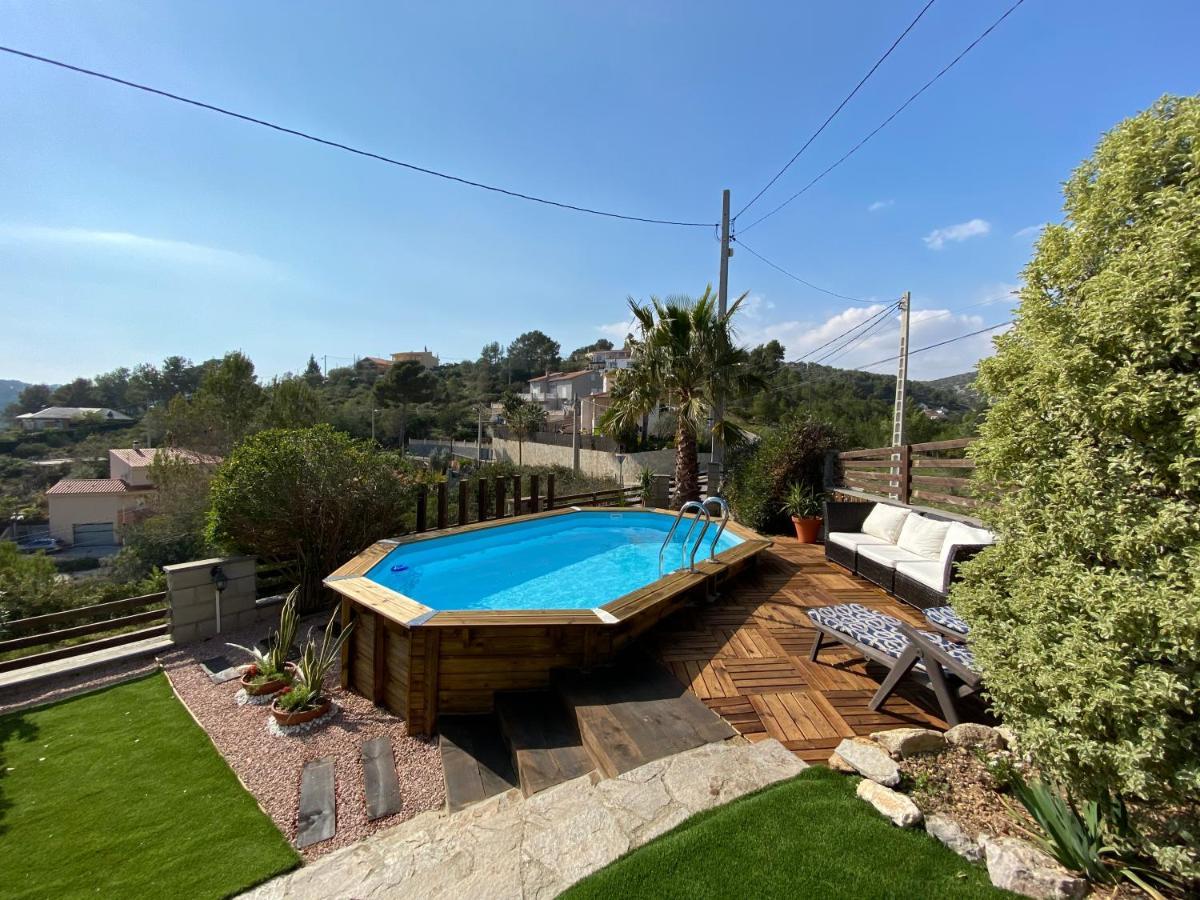 Amazing Vila close to Sitges, jacuzzi, swimming pool&exellent views Olivella Esterno foto