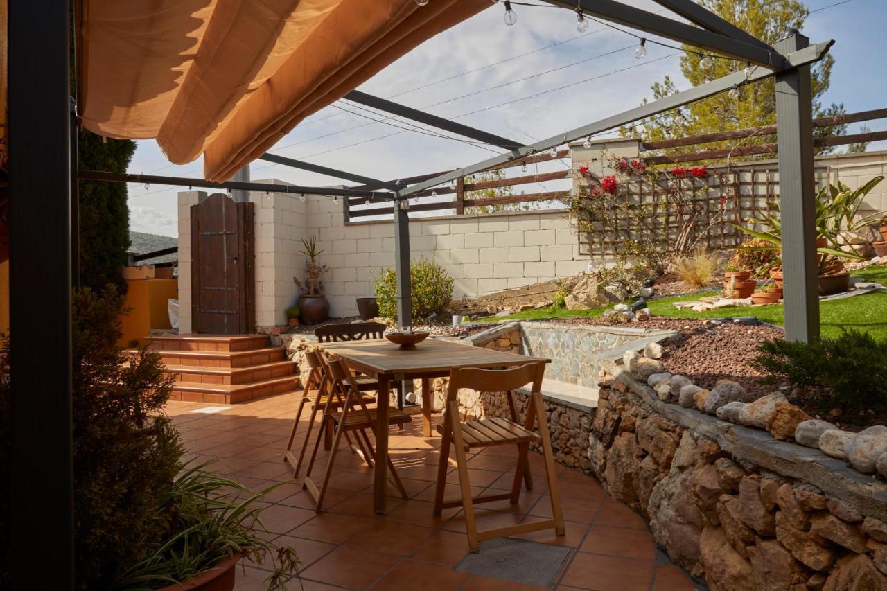 Amazing Vila close to Sitges, jacuzzi, swimming pool&exellent views Olivella Esterno foto