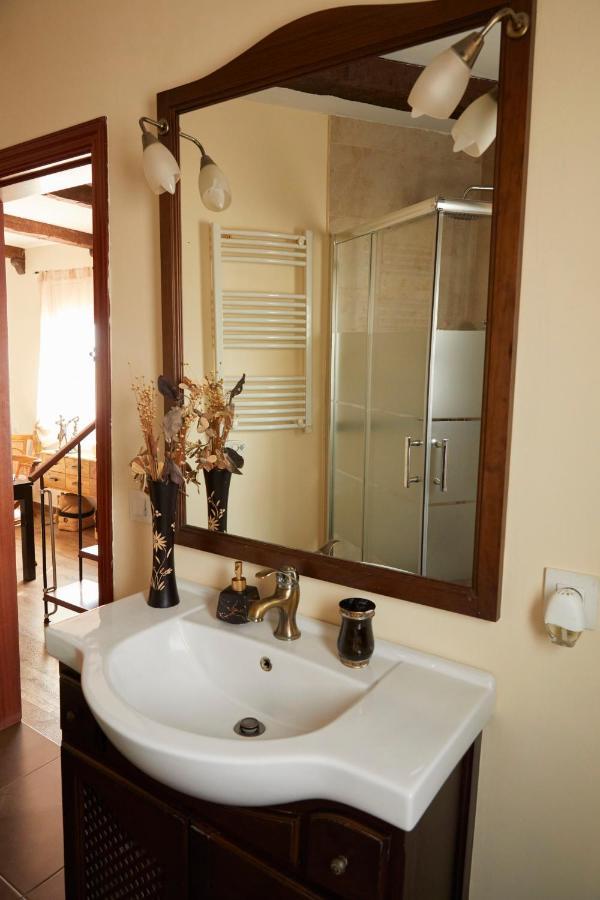 Amazing Vila close to Sitges, jacuzzi, swimming pool&exellent views Olivella Esterno foto